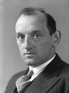 105007 Portret van G.J. van Heuven Goedhart, geboren 1901, hoofdredeacteur van het Utrechts Nieuwsblad (1939-1940), ...